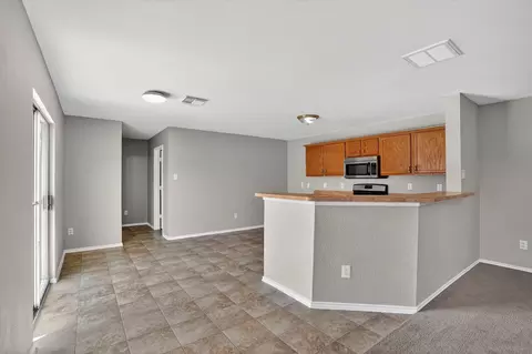 Living - 314 Falling Pine Dr, Conroe, TX 77304 photo 13 of 13