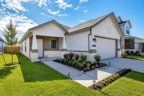 422 Dorion Lagoon Dr, Crosby, TX 77532