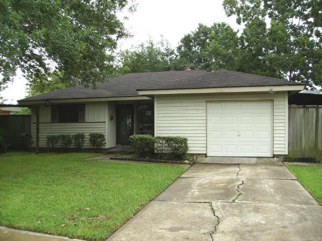 2810 Marshall St, Pasadena, TX 77506 photo 1