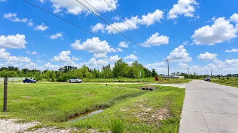 5707 5739, Cleveland, TX 77327