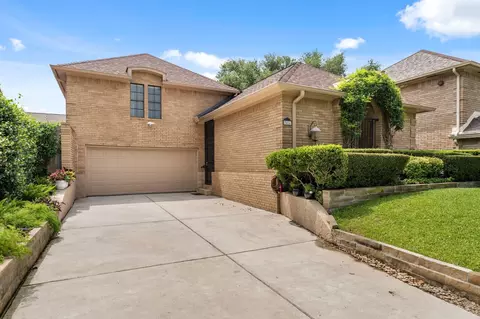 7416 Kelving St, Houston, TX 77030