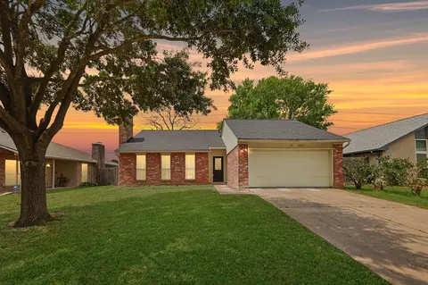 4647 Glenvillage St, Houston, TX 77084