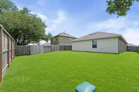 Exterior - 236 Bennett Loop, Angleton, TX 77515 photo 6 of 8