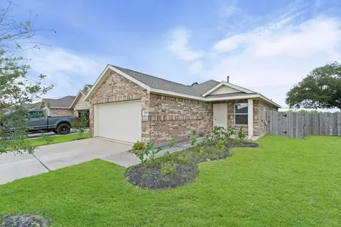 Exterior - 236 Bennett Loop, Angleton, TX 77515 photo 3 of 8