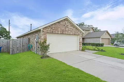 Exterior - 236 Bennett Loop, Angleton, TX 77515 photo 8 of 8