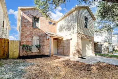 2113 Whittier Dr, Houston, TX 77032