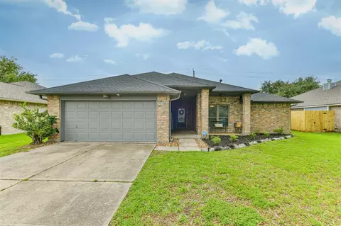 1713 Asbury Ln, Deer Park, TX 77536