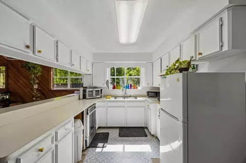 Kitchen - 237 Long Dr, Onalaska, TX 77360 photo 1 of 2