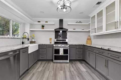 Kitchen - 17106 Spring Creek Frst, Spring, TX 77379 photo 1 of 2
