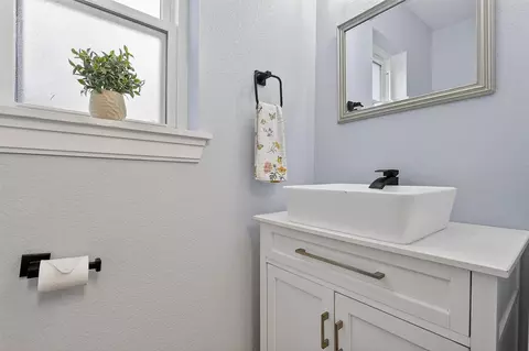 Bath - 17106 Spring Creek Frst, Spring, TX 77379 photo 1 of 7