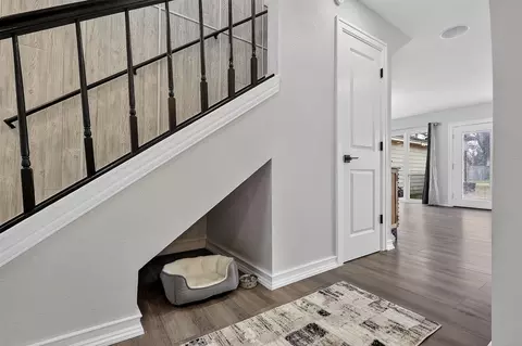Entry Way - 17106 Spring Creek Frst, Spring, TX 77379 photo 2 of 8