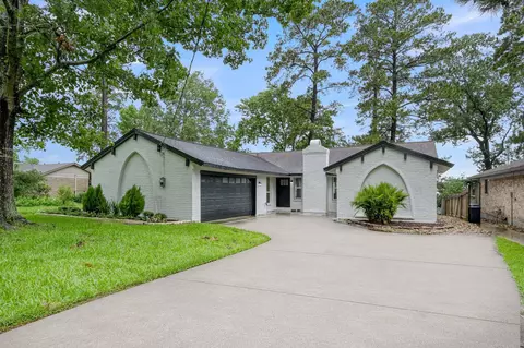 20627 Appaloosa Trl, Crosby, TX 77532