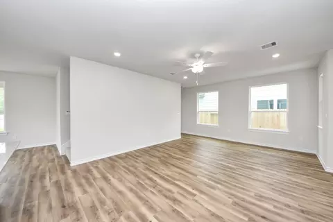 18741 Loom Dr, Conroe, TX 77306 photo 12
