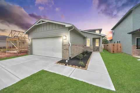 18741 Loom Dr, Conroe, TX 77306 photo 1