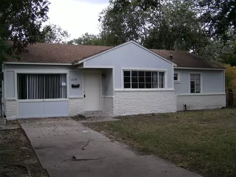 10109 Fairland Dr, Houston, TX 77051