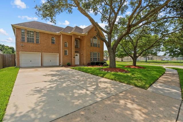 4406 Fountain Creek Ct, Pasadena, TX 77505