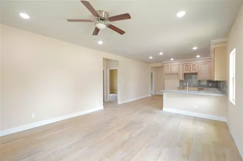 7828 Keller St, Houston, TX 77012