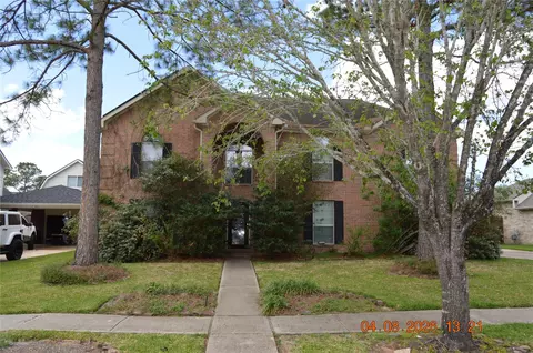 305 Oak Creek Ct, League City, TX 77573