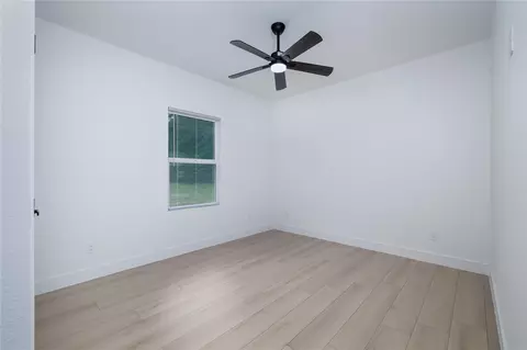 Bedroom - 414 Peach Point Ln, Trinity, TX 75862 photo 5 of 6