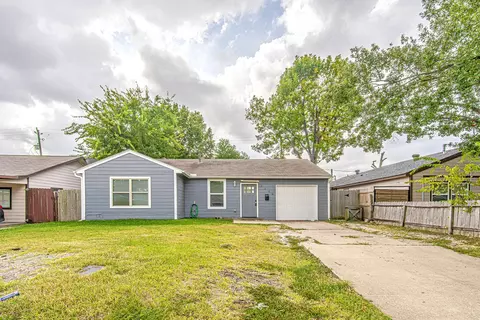 2208 Camille St, Pasadena, TX 77506