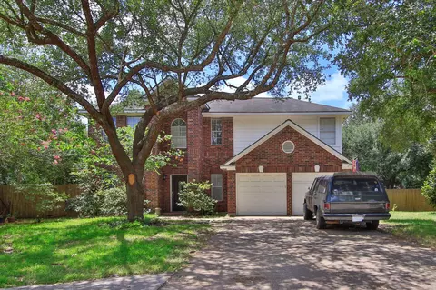 Exterior - 1306 Coppercrest Dr, Spring, TX 77386 photo 2 of 9