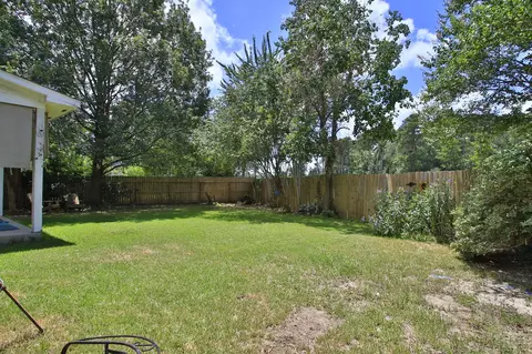 Exterior - 1306 Coppercrest Dr, Spring, TX 77386 photo 5 of 9