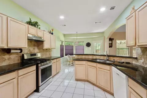 Kitchen - 1306 Coppercrest Dr, Spring, TX 77386 photo 4 of 4