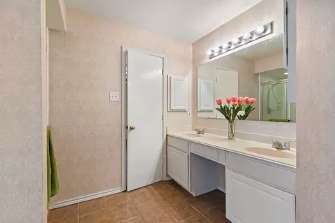 Bath - 1306 Coppercrest Dr, Spring, TX 77386 photo 5 of 6