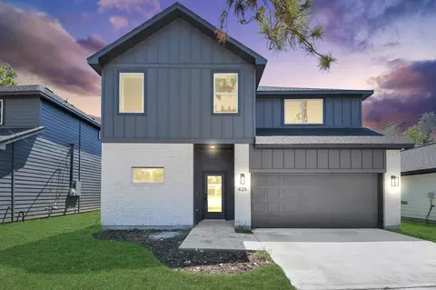 426 Woodlake Dr, Huffman, TX 77336