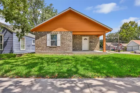 520 E Defee Ave, Baytown, TX 77520