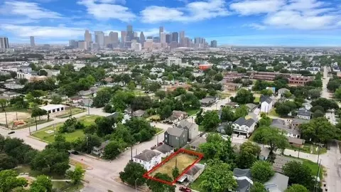 2705 Alabama St, Houston, TX 77004