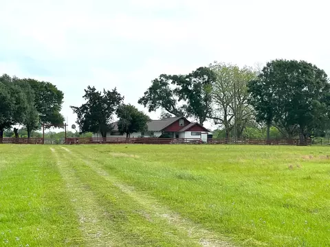3798 Johnston Rd, Wallis, TX 77485