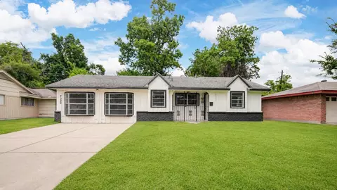 7329 Gleason Rd, Houston, TX 77016