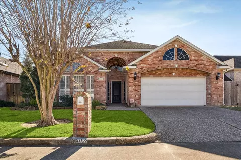 5607 Glen Allen Ln, Houston, TX 77069