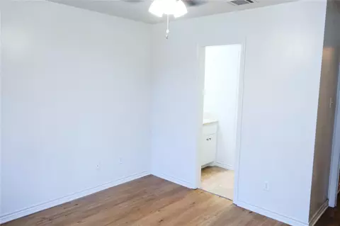 Bedroom - 722 N Sharp St, Franklin, TX 77856 photo 2 of 2