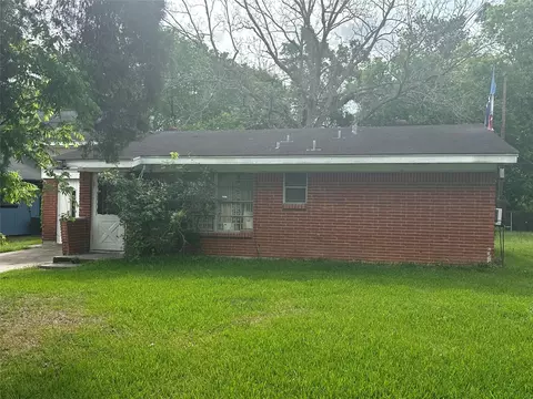 7736 Bretshire Dr, Houston, TX 77016