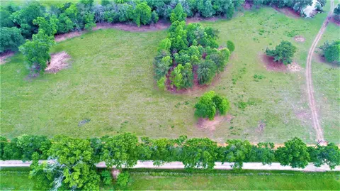 749 County Road 4110, Crockett, TX 75835