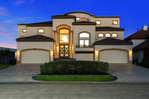 752 Pegasus Ln, League City, TX 77573