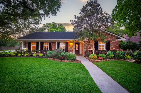 2503 Baycrest Dr, Houston, TX 77058