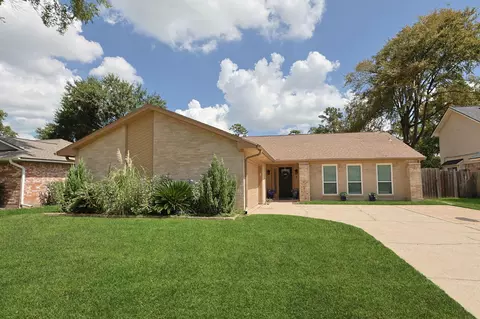 Exterior - 25318 Sugar Valley Ln, Spring, TX 77373 photo 3 of 7