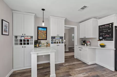 Kitchen - 25318 Sugar Valley Ln, Spring, TX 77373 photo 5 of 5