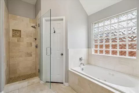 Bath - 20910 Sandy Briar Ct, Spring, TX 77379 photo 2 of 4