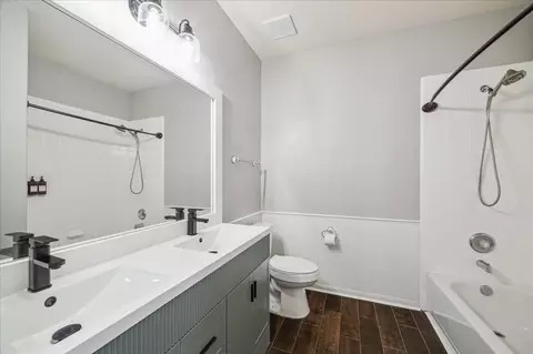 Bath - 20910 Sandy Briar Ct, Spring, TX 77379 photo 4 of 4