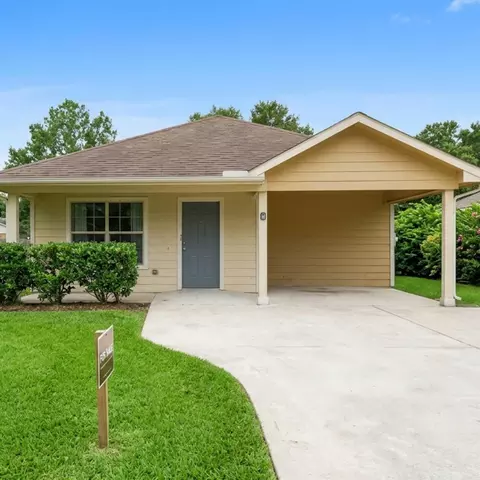 424 Baker Cir, Ames, TX 77575