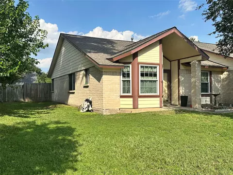 16314 N Cross Dr, Houston, TX 77073