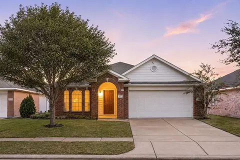 17014 Morning Dusk Dr, Richmond, TX 77407