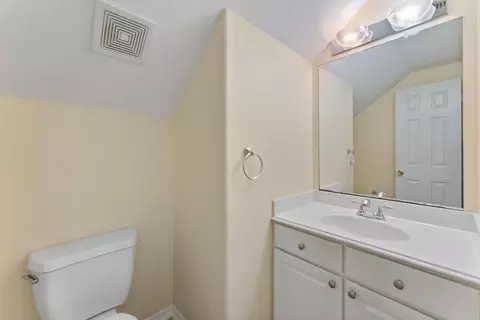 Bath - 927 Northgate Springs Dr, Spring, TX 77373 photo 1 of 6