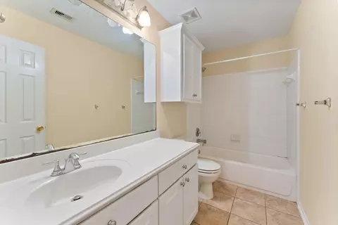 Bath - 927 Northgate Springs Dr, Spring, TX 77373 photo 6 of 6