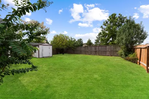 Exterior - 927 Northgate Springs Dr, Spring, TX 77373 photo 4 of 5