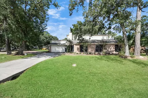 Exterior - 30202 E Geneva Dr, Spring, TX 77386 photo 2 of 5